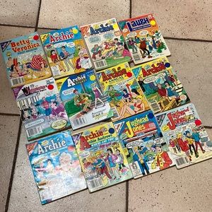 Bundle of Archie comics